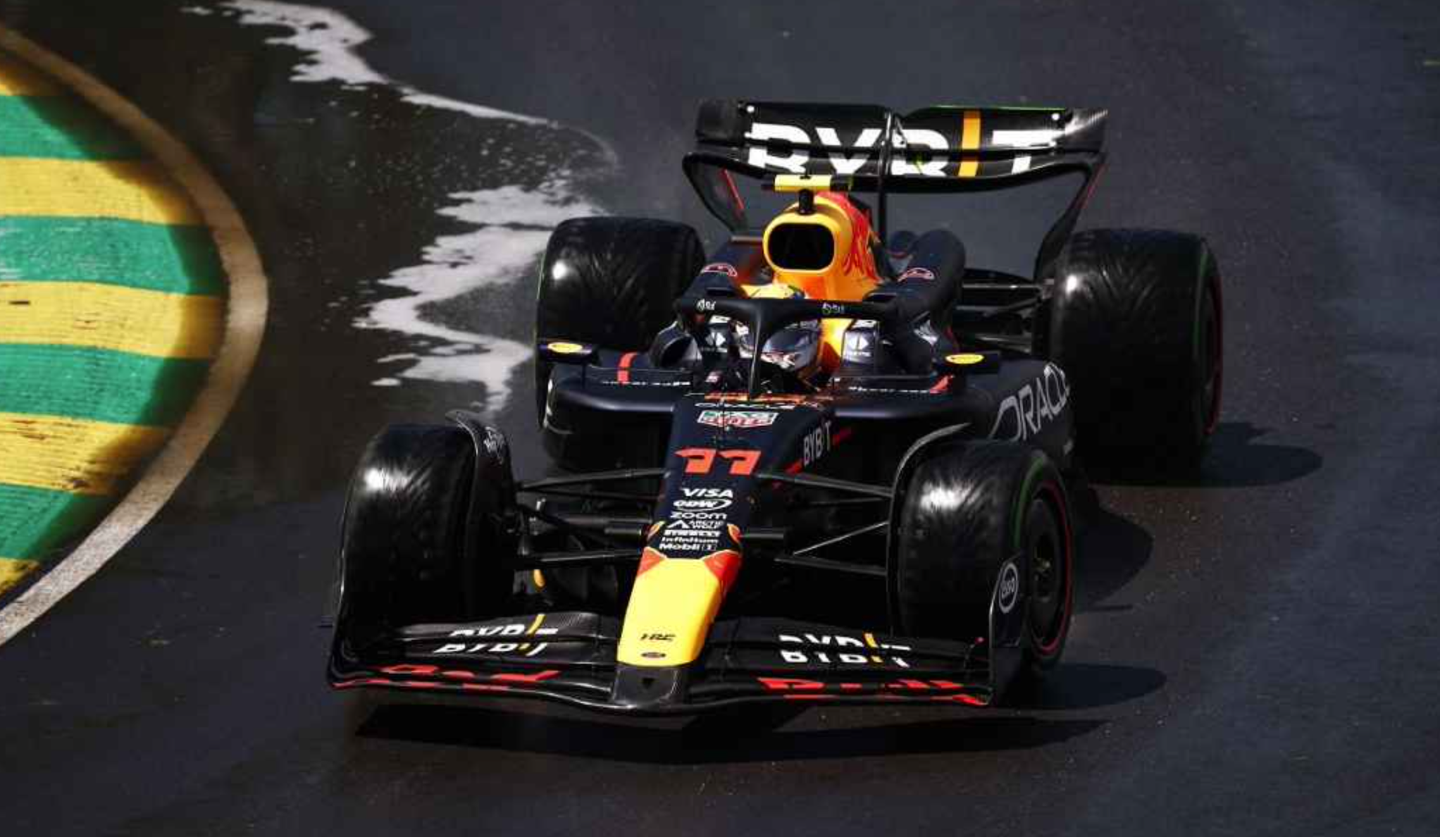Checo Pérez, queda en noveno en la primera práctica en Canadá